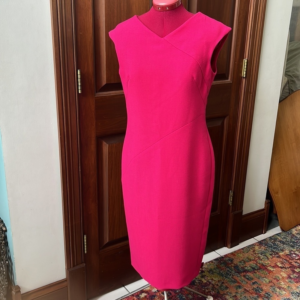 Jones New York Bright pink straight line dress Full back zipper Size 6